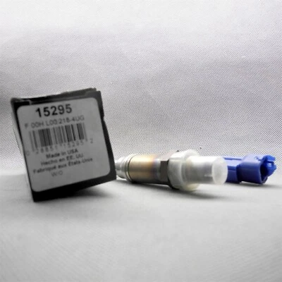 OE GENUINE Oxygen Sensor 15295 For 2001-2002 Chevrolet Tracker Base 1.6L - Image 1 of 4