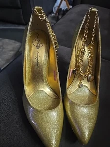 Baby Phat Tacones Altos Dorado con Correa Decorativa y Gema, Talla 6 1/2 Mujer - Imagen 1 de 9