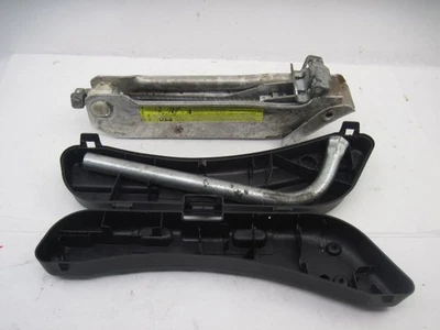 JACK Audi S4 2005 05 808592 - Image 1 of 4