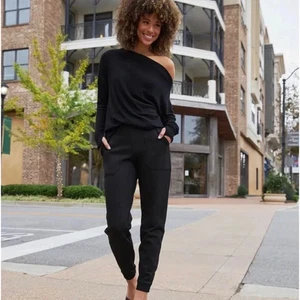 New SPANX The Perfect Pant Ankle Joggers Pant in Black Size Medium 20350R - Picture 1 of 6