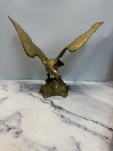 Cast Brass Eagle on Rocks Statue Hawk USA America - 13" Wingspan - 10.25" Tall - Picture 1 of 7