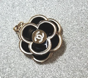 CHANEL BUTTON CLASSIC BLACK CAMELLIA WHITE TRIM FLOWER ZIP PULL 29 MM, 1 Pc*** - Picture 1 of 3