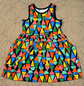 Neu mit Etikett Hanna Anderson ärmelloses Kleid mit Taschen eiscremefarben 120 6-7 mehrfarbig - Bild 1 von 6