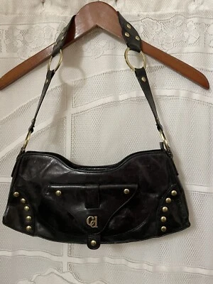 Bolso de hombro pequeño de cuero Charles David Baguette herrajes plateados East West Foto 1 de 4