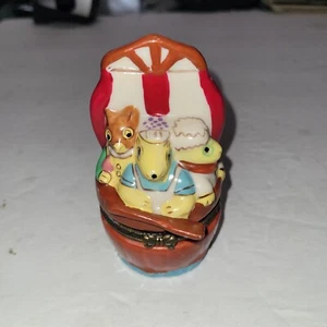 Limoges - Three Men in a Tub Porcelain Hinged Trinket Box 3.5" Tall - Picture 1 of 4