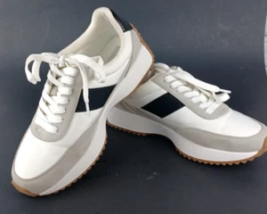 Dolce Vita Breela Plateau-Sneaker Schuhe weiß schwarz & grau Damengröße 9 - Bild 1 von 8