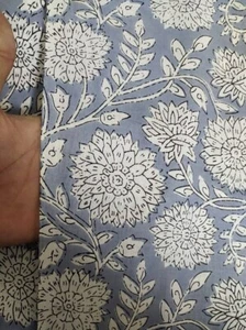 5 Yards Fabric Indian Grey Floral Hand Block Print Cotton Fabric Sewing Fabrics - Picture 1 of 5