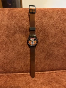 Orologio Swatch Vintage 1986 PIUME ARRUFFATE (GF100) Funzionante Con Batteria Nuova - Foto 1 di 11