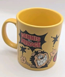 TAZA VINTAGE DENNIS THE AMENACE (1996) AMARILLA | GNASHER D.C. THOMSON & CO LTD - Imagen 1 de 8