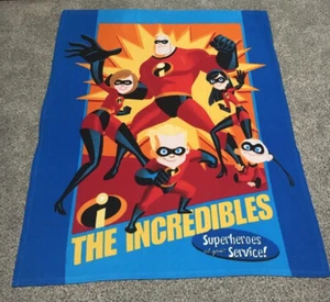 The Incredibles Fleece Throw Blanket Disney Store Superheroes At Your Service - Picture 1 of 6