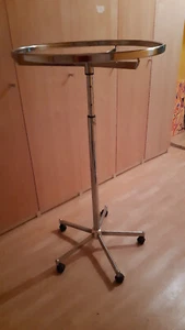Rundständer, Kleiderständer mit Rollen, höhenverstellbar, Durchmesser ca. 80 cm - Bild 1 von 1