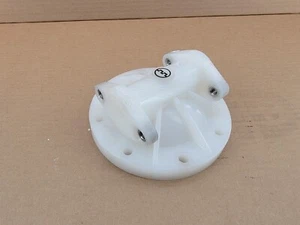 Wilden 01-5005-21 Liquid Chamber for 0.5" Pumps - Picture 1 of 4