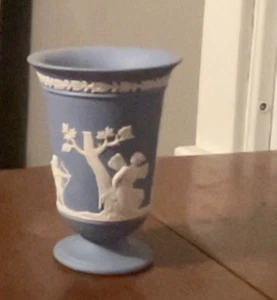 Vintage Heart WEDGWOOD Vase. Blue JASPERWARE Made in England. 6" Tall. - Picture 1 of 5
