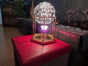 Wunderschöne Tischlampe, Glaskugel, Blickfänger, Rarität - Bild 1 von 4
