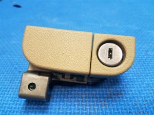 2005 06 07 08 09 10 Honda Odyssey Glove Box Latch Glove Box Handle Lock OEM TAN - Picture 1 of 6