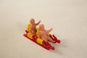 Plastic Sled Toy w/2 Children Riders (B7C/JSF6) Snow Toboggin - Picture 1 of 6