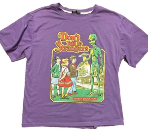 $4 T-Shirt Series Don’t Talk to Strangers Alien Safety Graphic Tee Men’s Medium - Picture 1 of 6