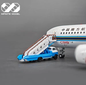 1: 200 BI130 Boarding Car Ground Model Ornament Toy - Picture 1 of 2