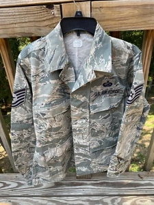 US Air Force Military Camo Utility Jacke Shirt 38XS USAF DSCP mit Patches - Bild 1 von 7