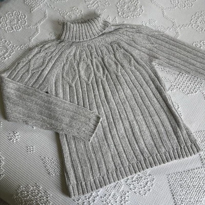 Suéter acrílico St. John’s Bay feminino tamanho grande listrado gola tartaruga cinza - Imagem 1 de 4