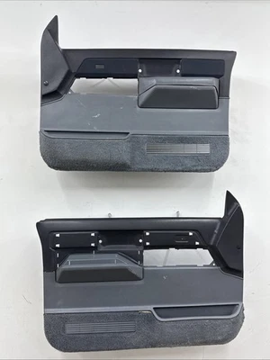 Juego de paneles de puerta manuales delanteros gris OEM para camioneta Chevy Silverado GMC Sierra 88-94 Foto 1 de 4