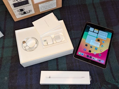 Apple iPad 6th Generation 32GB Wi-Fi  9.7in. - Silver plus Apple Pencil. - Image 1 of 4