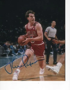 JOHN PAXSON SIGNED CHICAGO BULLS MAKING PASS 8X10 - Picture 1 of 1