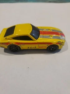 Hot Wheels 2006 Datsun 240Z White Yellow Silver 105 - Picture 1 of 5