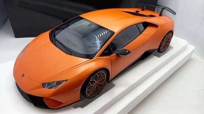  AA12076 Autoart Lamborghini Huracan Performante 1/12  - Immagine 1 di 4