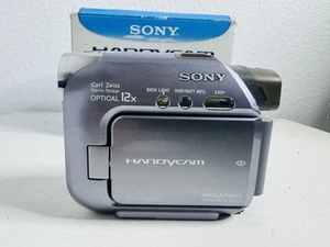 Sony Handycam DCR-HC42E Mini DV Camcorder Carl Zeiss - Foto 1 di 14