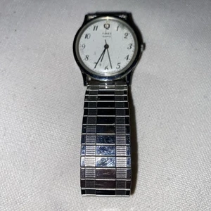 Vintage Men’s Silver Tone Timex Quartz Watch See Pics - Picture 1 of 4