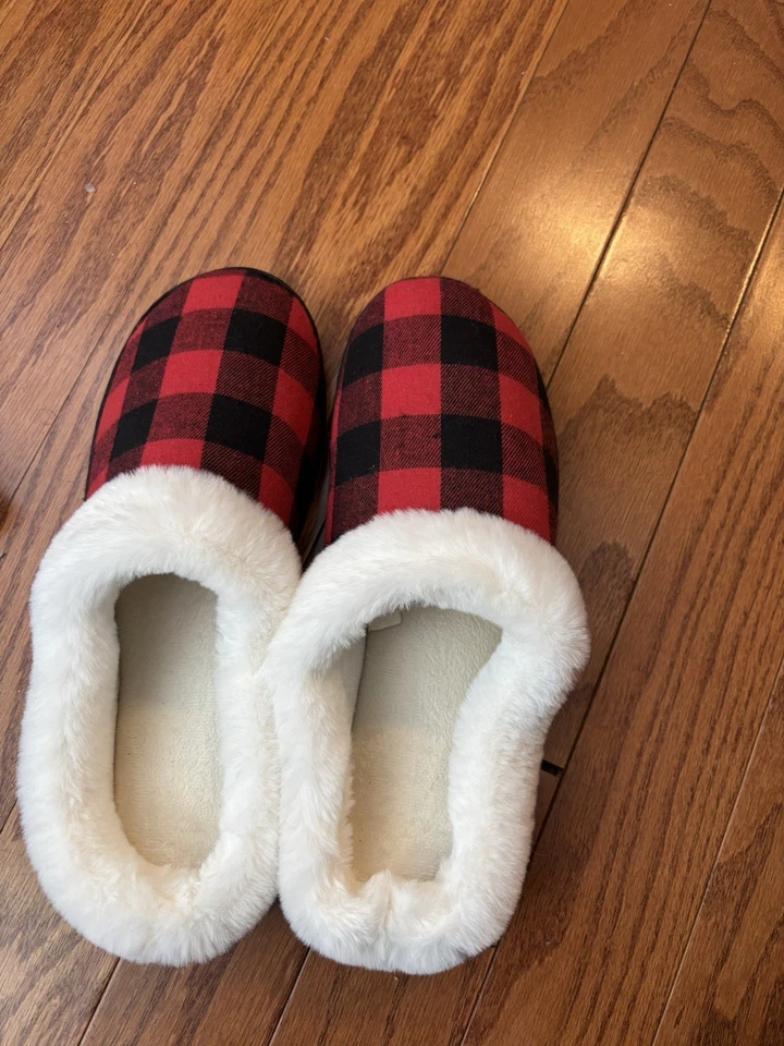 Zapatillas de Navidad Charter Club Foto 1 de 1