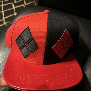 DC Harley Quinn adjustable snapback hat NWT new - Picture 1 of 8