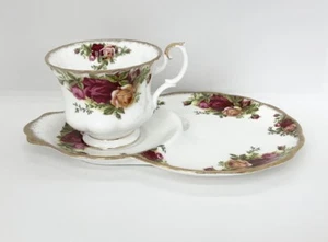 Royal Albert ‘Old Country Roses’ Tennis Set - Tea Cup & Snack Plate - VGC - Picture 1 of 12