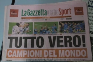 Gazzetta dello Sport 10 luglio 2006 Italia Campione del Mondo MONDIALI CALCIO - Foto 1 di 1