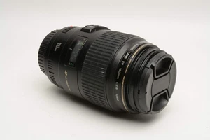 Canon EF 100mm f2.8 USM Macro lens, Good, Clean - Picture 1 of 8