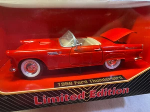 1956 Thunderbird Premium 1:24 Scale Convertible - Picture 1 of 4