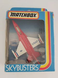 1986 Matchbox Skybusters SB-24 US Air Force F16 Diecast New In Damaged Box - Picture 1 of 6