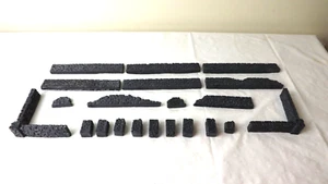 HO/OO SCALE RESIN CAST DRY STONE WALL COUNTRY STYLE FENCING 21 PEICES PRIMED & P - Picture 1 of 5