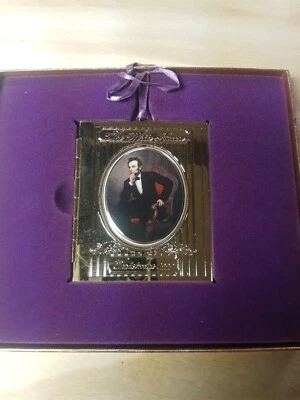 Adorno de Navidad de la Asociación Histórica de la Casa Blanca 1999 - Abraham Lincoln Foto 1 de 4