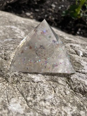 Orgonit Pyramide Kristall Bergkristall Chakra Meditation 3.Auge - Bild 1 von 3