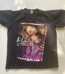 Vintage Miley Cyrus Wonder World   Tour T-shirt Anvil Youth Small 2009 Y2K Hanna - Picture 1 of 16