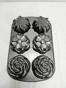 Nordic Ware Cast Aluminum Mini 6 Cup Bundt Pan = Rose/Daisy/Sunflower Design - Picture 1 of 15