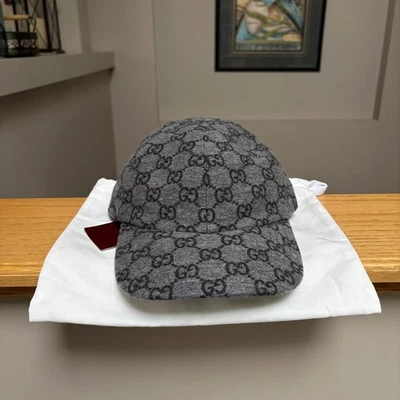 Sombrero Gucci Lana Gris y Negro Monograma - Grande - Precio de venta sugerido por el fabricante $790 - Nuevo - Auténtico Foto 1 de 4
