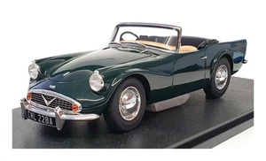 Cult 1/18 Scale CML117-2 - Daimler SP250 Dart - Green - Picture 1 of 6