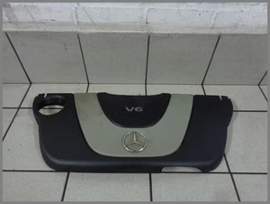 Mercedes C207 W204 C219 M272 350 CGI V6 Motorabdeckung 2720101067 Original - Picture 1 of 4