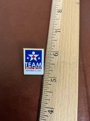 September 11th 2001 Rememberence Team Red Cross Collectors Pin - Image 1 of 2