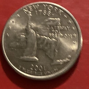 2001-P New York 50 States Quarter • Buy 10 Get 40% Off • #240403 - Picture 1 of 2