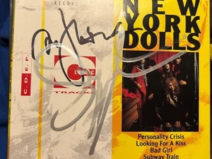 New York Dolls SIGNIERT Classic Tracks 4 Track CD Johansen Sylvain Sylvain - Bild 1 von 5