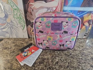 LOUNGEFLY SANRIO HELLO KITTY & AND FRIENDS KAWAII EYES CROSSBODY BAG Neu  - Bild 1 von 4